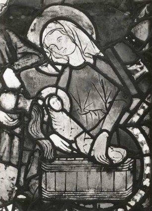 Erfurt. Barfüßerkirche. Chor. Farbige Glasfenster (nach der Restaurierung 1960). Ostfenster, Mittelbahn, Zeile 6: Geburt Mariä. Zustandsaufnahme: Rückseite (Auflicht), Gesamtaufnahme (gotisch, Anfang 14. Jahrhundert)