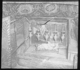 Krippe in der Geburtskirche, Bethl. [Bethlehem]