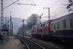Goldshöfe Lok Baureihe 215 Vorspann Lok Baureihe 215 D B-S Bahnpostwagen