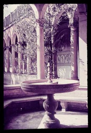 ll 7) Friedenskirche