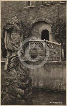 Figur vom Röhrbrunnen am Marktplatz Fraustadt
