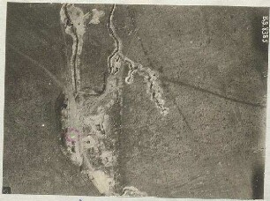 Kieshügel mit Feuerleitung, FT Gefechtsstelle beim Einschießen des mittleren Minenwerfers 14 auf Minenwerfer 8 (Lager Lechfeld) (1000 m)