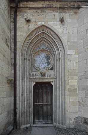 Klosterkirche Sankt Maria und Johannes der Täufer — Portal