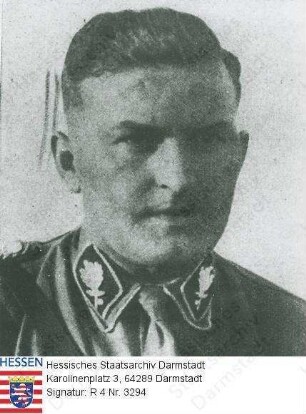 Heinz, Adolf (* 1902) / Porträt in SA-Uniform, Brustbild
