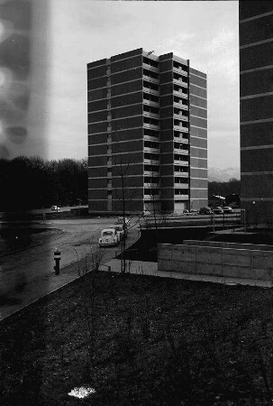 Freiburg; Landwasser: Hochhaus Nord; von Westen