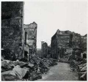 Nürnberg, Ruinen in der Tuchergasse