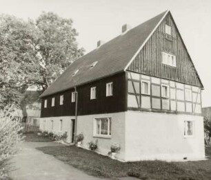 Mulda, Wohnhaus : Mulda. Ehemaliges Wohnstallhaus, Oststraße 2. Straßenansicht