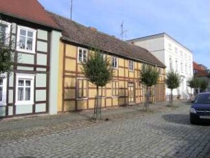 Neustadt (Dosse), Kirchplatz 12