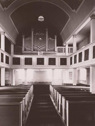 Hilbersdorf, Evangelische Pfarrkirche, Inneres, Blick nach Westen zur Orgel. Zustand nach der 2. Restaurierung