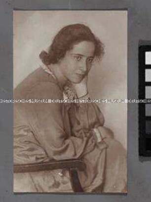 Hannah Arendt als junge Frau