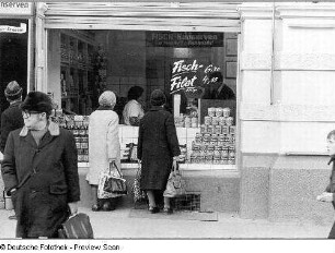 Schaufenster eines Fischgeschäftes