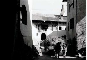 Romeno: altes Bauernhaus [mit Heuwagen]