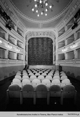 Palazzo del Comune, Teatro Comunale degli Arrischianti, Sarteano