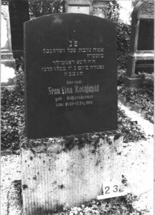 Grabstein 23 (Index: 99805176) Material: Granit, Sockel Kalkstein Zustand: gut Maße HxBxT: 132x60x22 cm Beschreibung: Stele, Sockel, Segmentbogenabschluß Steinmetz: Hassler: Grabstein 23