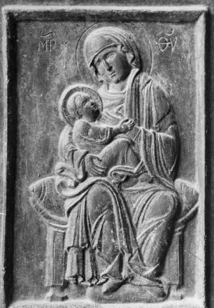 Bronzetür mit Heiligen und der Passion Christi: Madonna