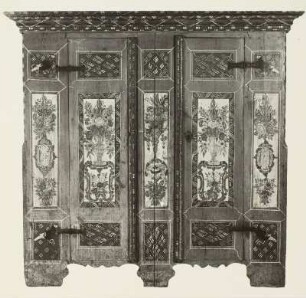 Zweitüriger Stollenschrank
