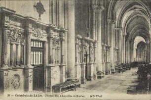 Cathédrale de Laon. Portes de Chapelles latérales.