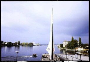 Rheinhafen: Pylon am Dreiländereck