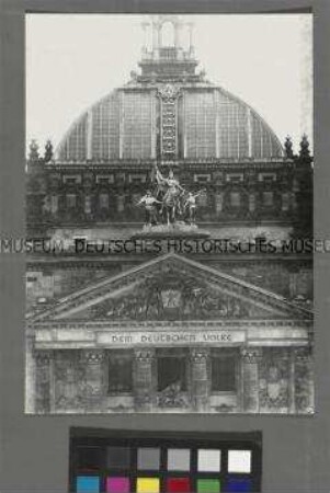 Blick auf den Berliner Reichstag