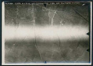 Foto der Stellungen um und westlich von Croisilles zwischen Arras und Cambrai (Luftbild)