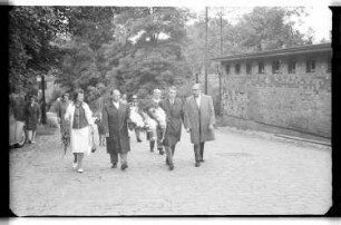 Kleinbildnegativ: Gedenken am Bahnhof Grunewald, 1962