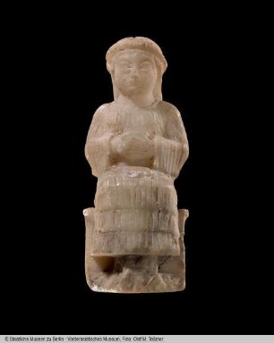 Statuette einer sitzenden Göttin