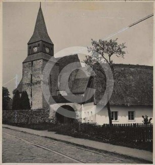 Katholische Kirche Gießmannsdorf von SO