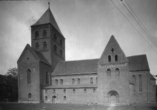 Diesdorf, Klosterkirche, Außenansicht, ehem. Augustinerchorfrauen-Stift