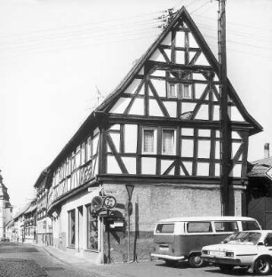 Fachwerkwohnhaus; Seligenstadt, Steinheimer Straße 11