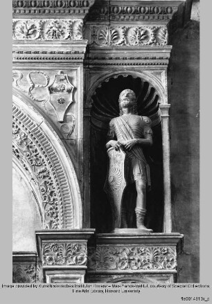Grabmal des Dogen Pietro Mocenigo : Rechter Pilaster : Krieger mit Lorbeerkranz