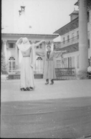 Ballett-Serenade der Dresdner Staatsoper im Schloßhof vor dem Bergpalais von Schloß Pillnitz, Juli 1951