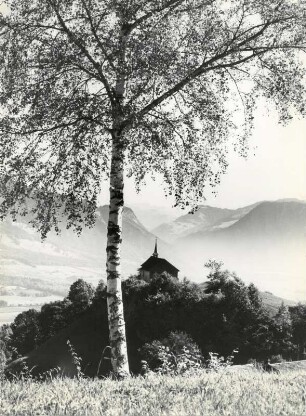 Bergkirchli bei Pfäfers mit dem Rheintal