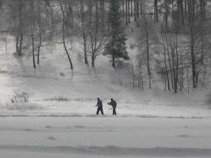 Im Harzer Kurort Friedrichsbrunn, ca. 450 m hoch gelegen, Sachsen-Anhalt, bestehen durch gespurte Loipen gute Wintersportmöglichkeiten