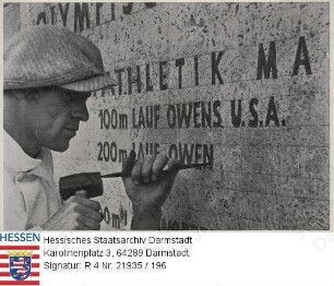 Berlin, 1936 / XI. Olympische Sommerspiele / Stein am Marathontor mit Namen der Olympiasieger / Sammelwerk 'Olympia 1936 - Band II' Nr. 14, Bild Nr. 198, Gruppe 58