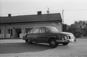 Ostrava-Radvanice : In Ostrava-Radvanice, Techinská; mit Tatra 604