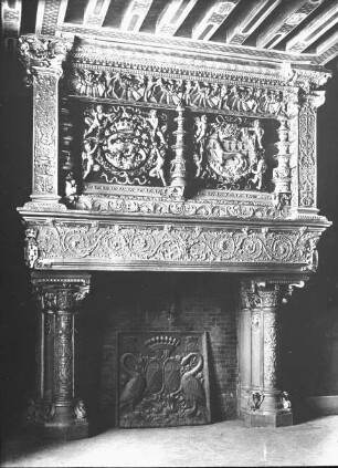 Blois, Schloss, Flügel Francois I., Kamin, Erweiterungsbauten unter Franz I ab 1515, Arbeiten vermtl. 1524 eingestellt