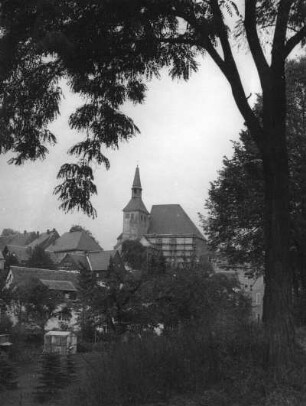 Bärenstein. Ortsansicht mit Stadtkirche von Nordost
