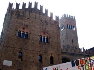 Bologna: Palazzo di Re Enzo