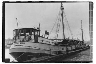 Hanna Suhr (1915), R. Suhr, Hamburg