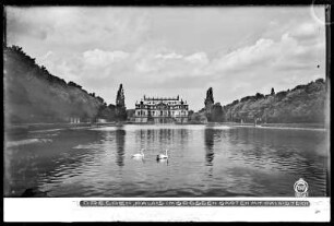 Dresden, Palais im Großen Garten mit Palaisteich