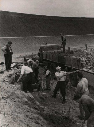 AVUS. Vorbereitung auf das AVUS Rennen 28.9.52
