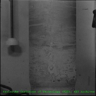 Detailaufnahme einer Seele in einer Heißen Zelle im Forschungsreaktor 2 (FR 2)