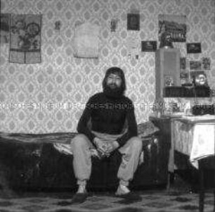 Serie Kolleginnen und Kollegen, Bürger der DDR - Ehemaliger Lagerdisponent, arbeitslos (Lothar, Türk, 41 Jahre)