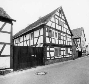 Fachwerkwohnhaus; Babenhausen, Schulstraße 4