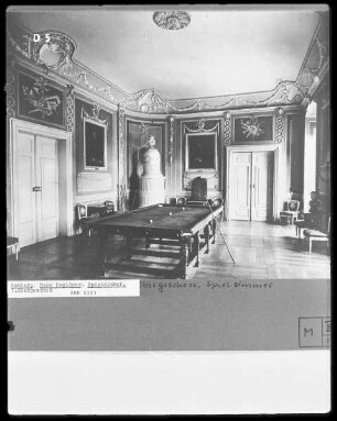 Neue Residenz — Schönbornbau — Eingangsflügel — Fürstbischöfliche Wohnräume — Kavaliertafelzimmer, Raum 1.53