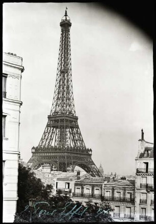 Paris. Eiffelturm