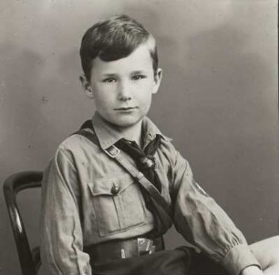 Porträt eines Jungen in der Uniform des Deutschen Jungvolks : Porträt eines Jungen in der Uniform des Deutschen Jungvolks (sog. "Pimpfe") der Hitlerjugend