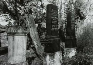 Guben, Grabsteine auf dem Jüdischen Friedhof