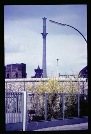 Ost Fernsehturm 12.4.68.