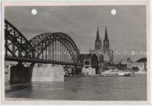 Köln, Hohenzollernbrücke und Hohe Domkirche St. Petrus